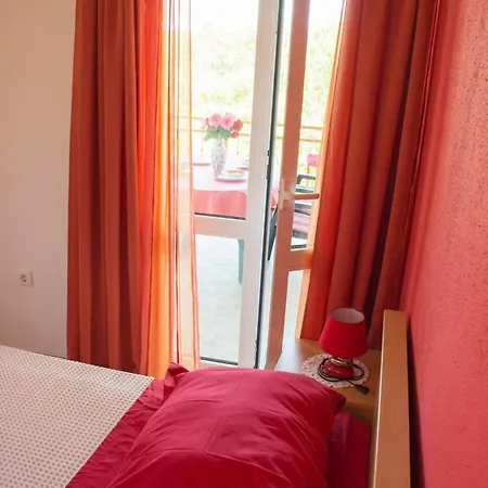 Pearl Apartament *