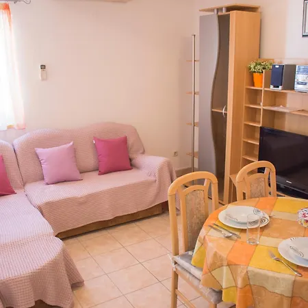 Pearl Apartament Vinišće